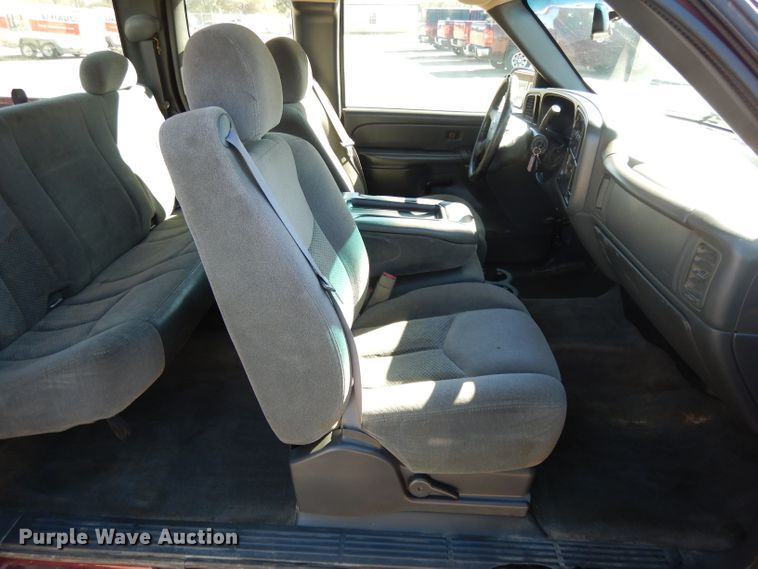 image for item DH3390 2005 Chevrolet Silverado 1500  Ext. Cab pickup truck