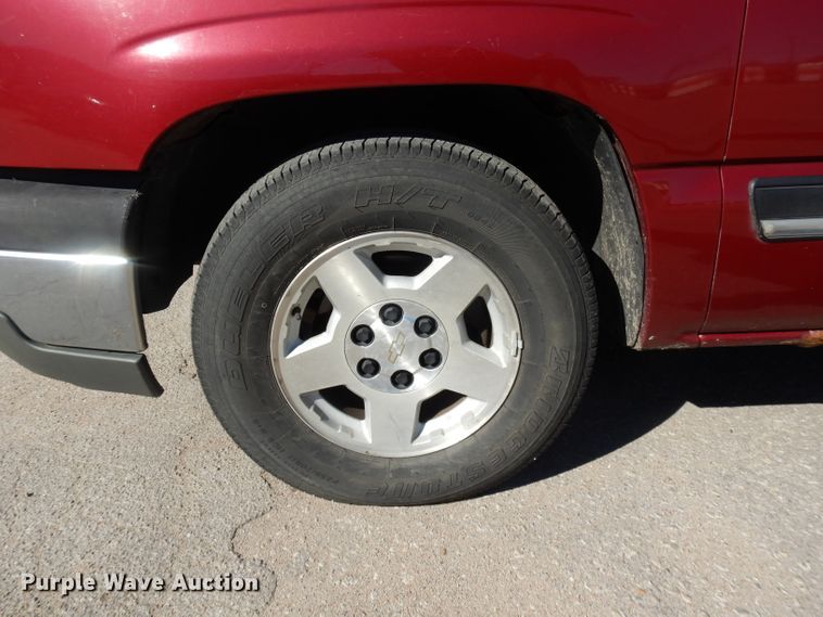 image for item DH3390 2005 Chevrolet Silverado 1500  Ext. Cab pickup truck