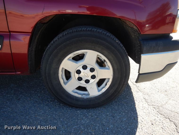 image for item DH3390 2005 Chevrolet Silverado 1500  Ext. Cab pickup truck