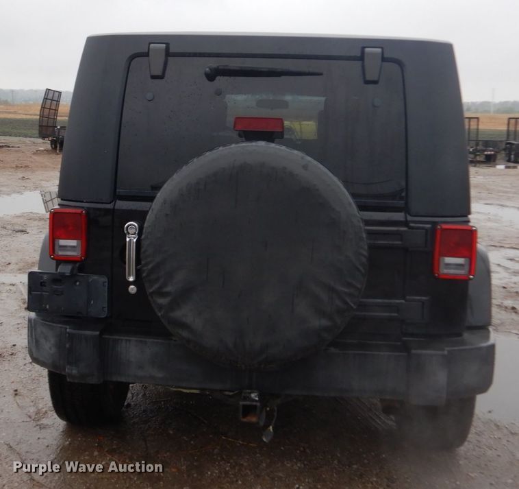 image for item DH5229 2007 Jeep Wrangler Unlimited Sahara  SUV