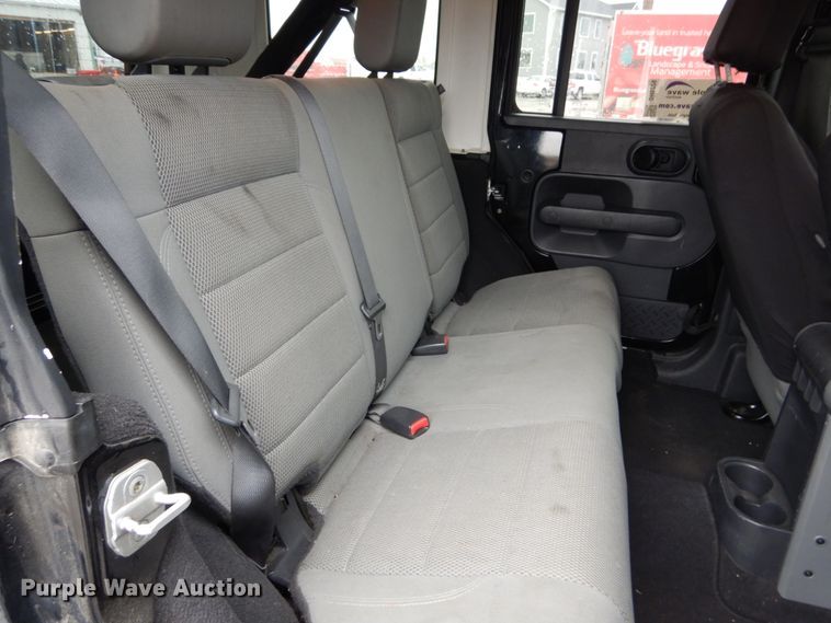 image for item DH5229 2007 Jeep Wrangler Unlimited Sahara  SUV