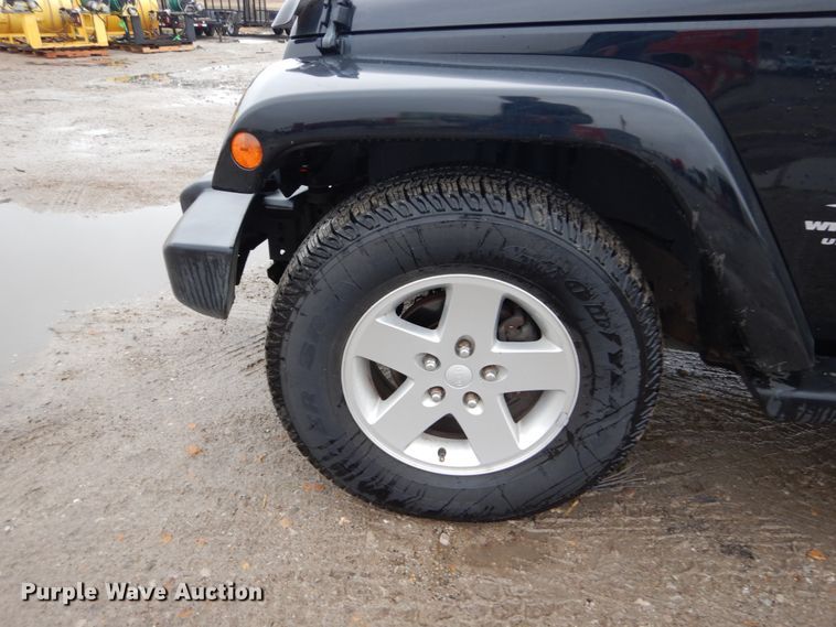 image for item DH5229 2007 Jeep Wrangler Unlimited Sahara  SUV