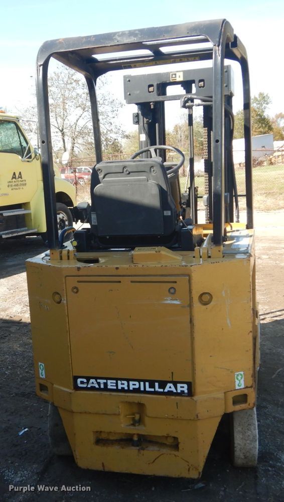 image for item DH5239 Caterpillar M50D  forklift