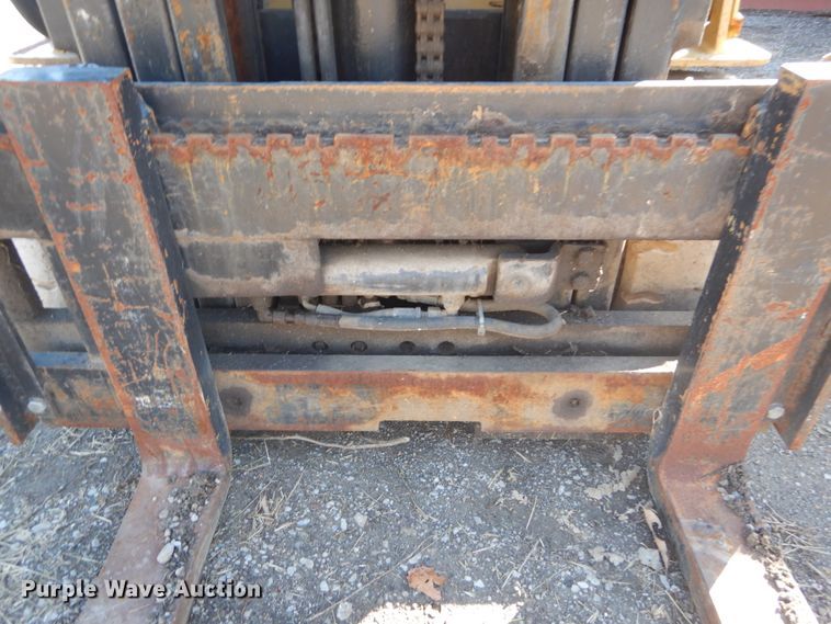 image for item DH5239 Caterpillar M50D  forklift