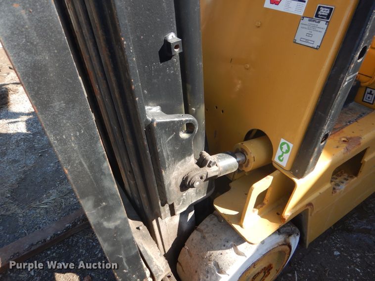 image for item DH5239 Caterpillar M50D  forklift