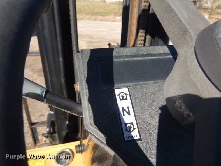 image for item DH5239 Caterpillar M50D  forklift