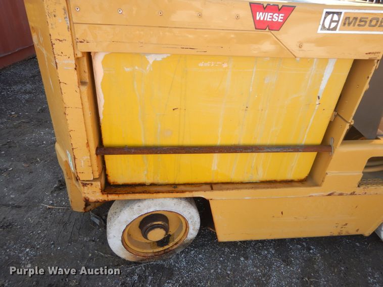 image for item DH5239 Caterpillar M50D  forklift