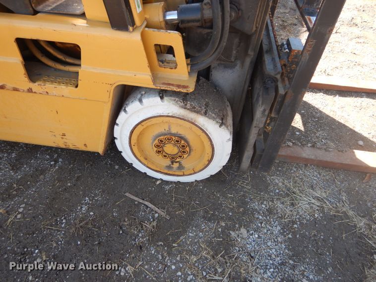 image for item DH5239 Caterpillar M50D  forklift