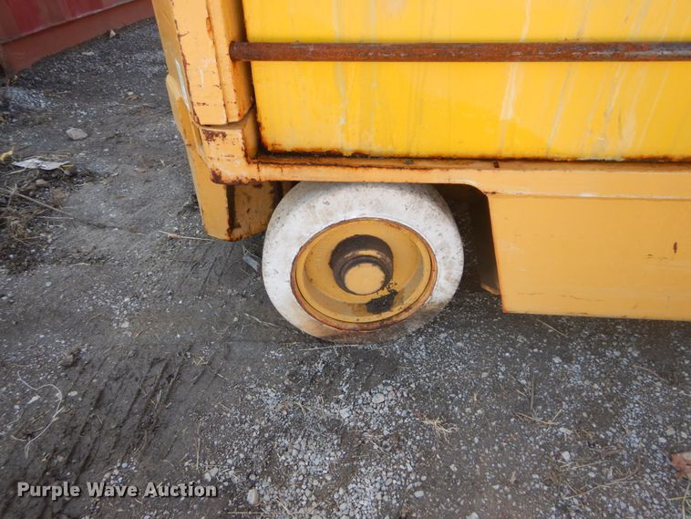 image for item DH5239 Caterpillar M50D  forklift