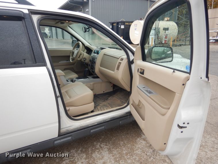 image for item DH5240 2012 Ford Escape XLT  SUV