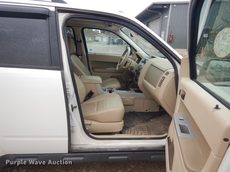 image for item DH5240 2012 Ford Escape XLT  SUV