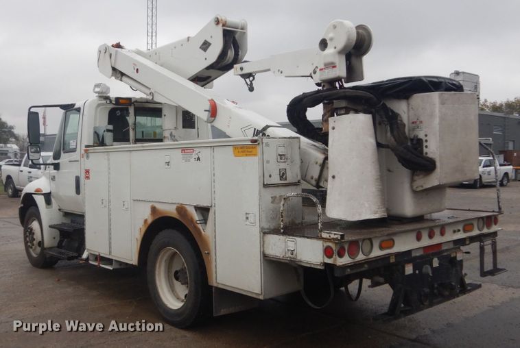 image for item DH5241 2007 International 4200  bucket truck