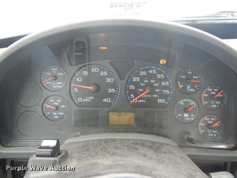 image for item DH5241 2007 International 4200  bucket truck