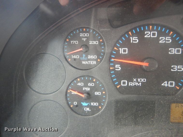 image for item DH5241 2007 International 4200  bucket truck