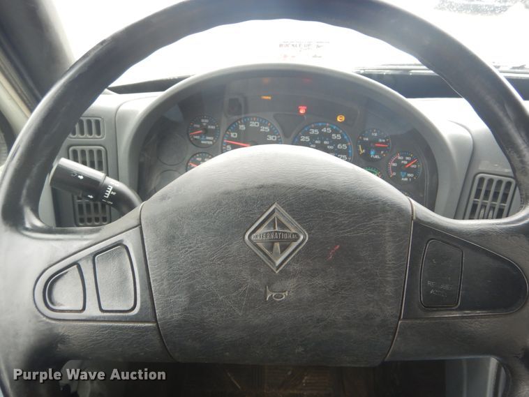 image for item DH5241 2007 International 4200  bucket truck