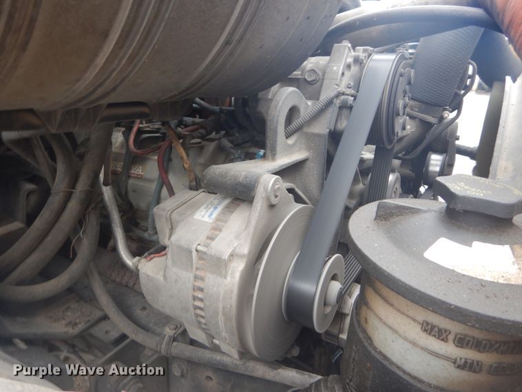 image for item DH5241 2007 International 4200  bucket truck