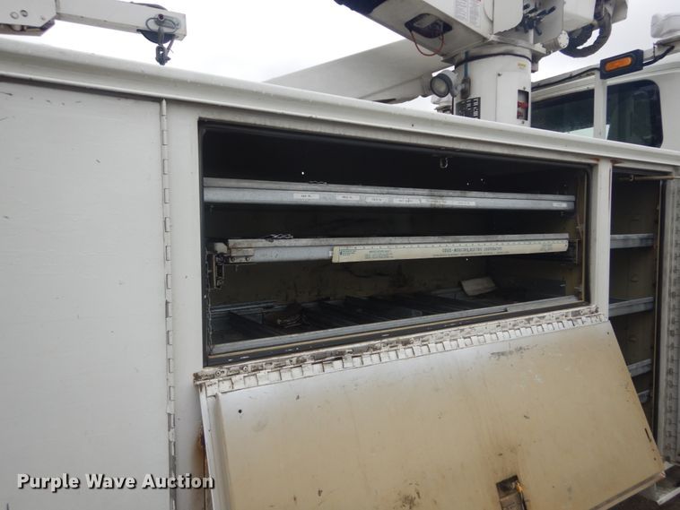 image for item DH5241 2007 International 4200  bucket truck