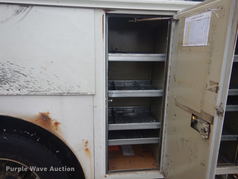 image for item DH5241 2007 International 4200  bucket truck