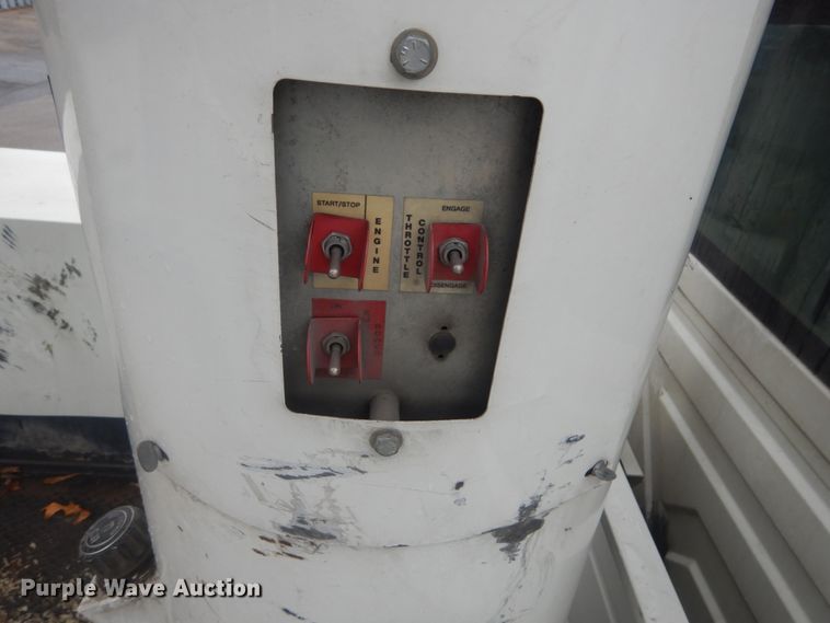 image for item DH5241 2007 International 4200  bucket truck