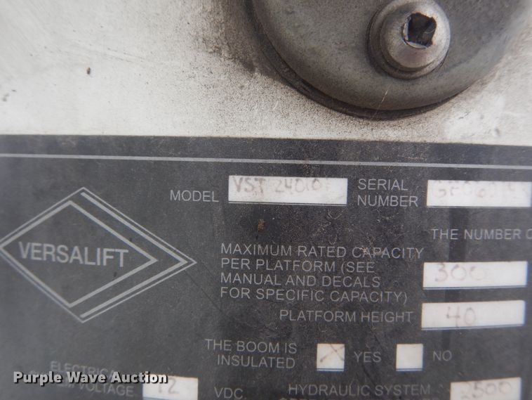 image for item DH5241 2007 International 4200  bucket truck