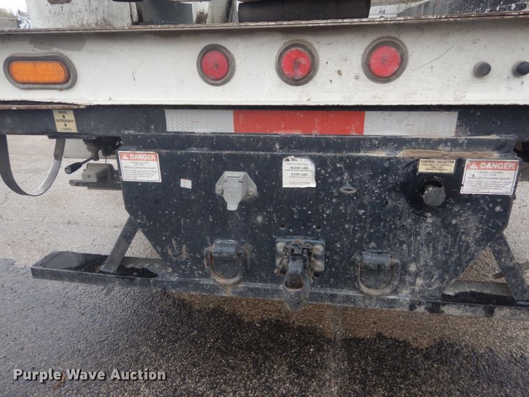 image for item DH5241 2007 International 4200  bucket truck