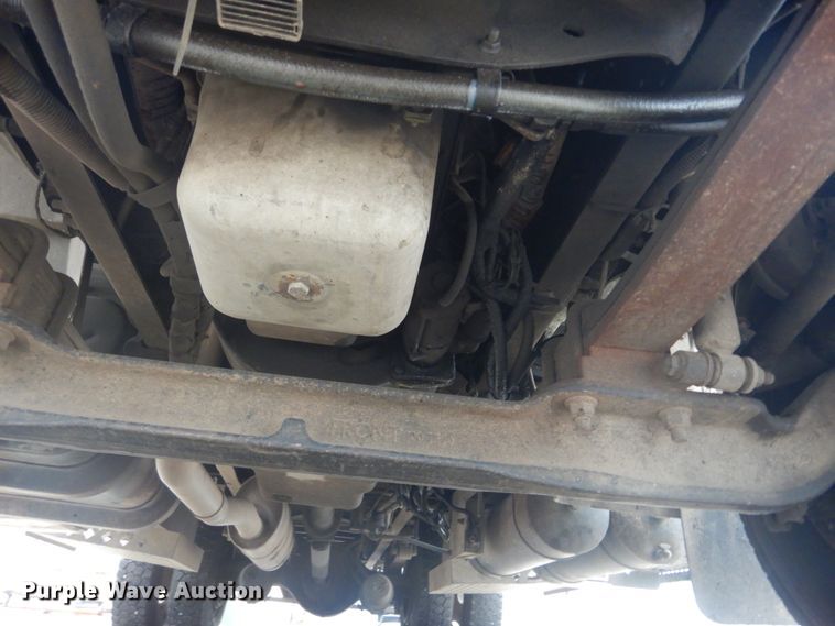 image for item DH5241 2007 International 4200  bucket truck