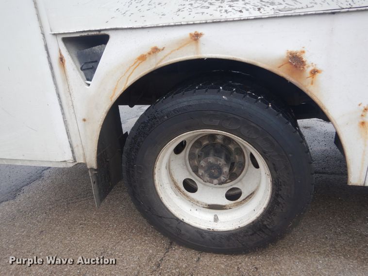 image for item DH5241 2007 International 4200  bucket truck