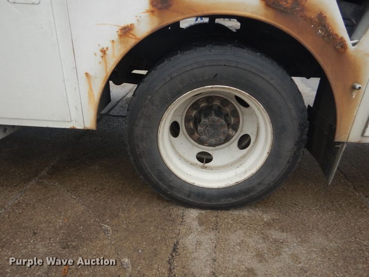 image for item DH5241 2007 International 4200  bucket truck