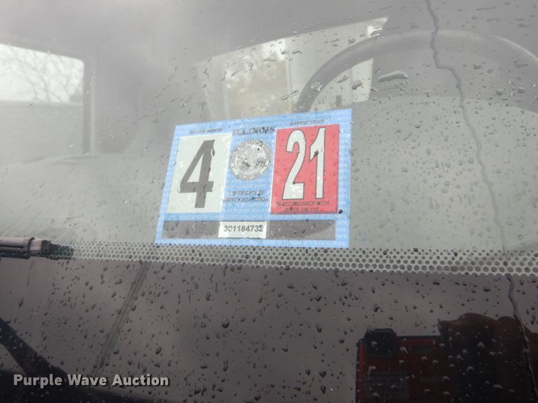 image for item DH5241 2007 International 4200  bucket truck