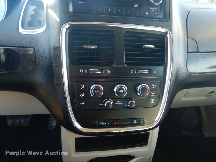 image for item DH5246 2011 Dodge Grand Caravan  Braun Entervan handicap accessible van