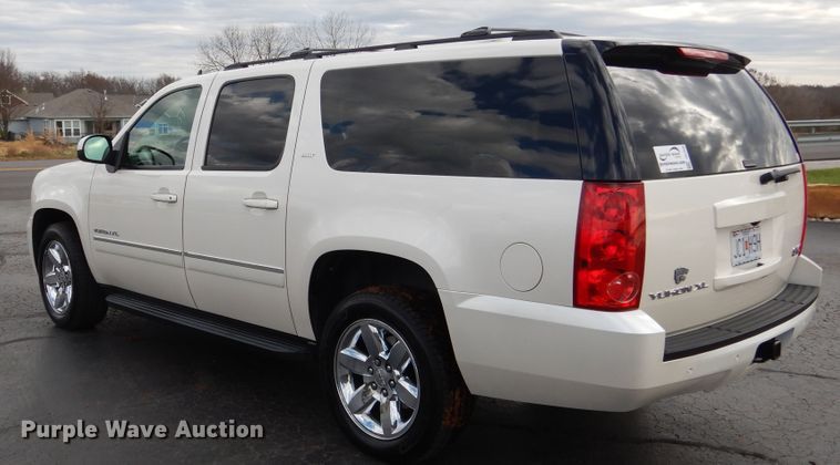 image for item DH7008 2013 GMC Yukon XL SLT  SUV