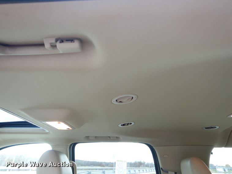 image for item DH7008 2013 GMC Yukon XL SLT  SUV