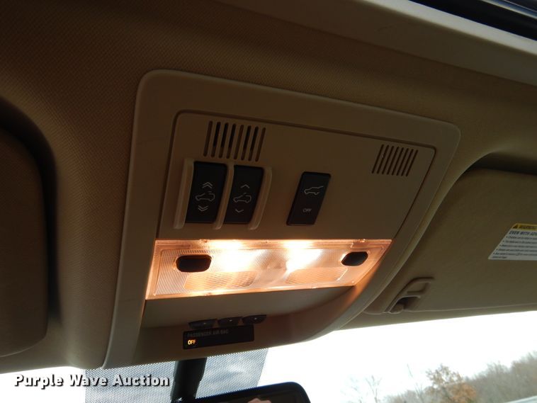 image for item DH7008 2013 GMC Yukon XL SLT  SUV