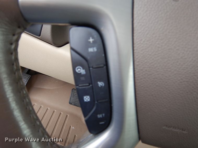 image for item DH7008 2013 GMC Yukon XL SLT  SUV