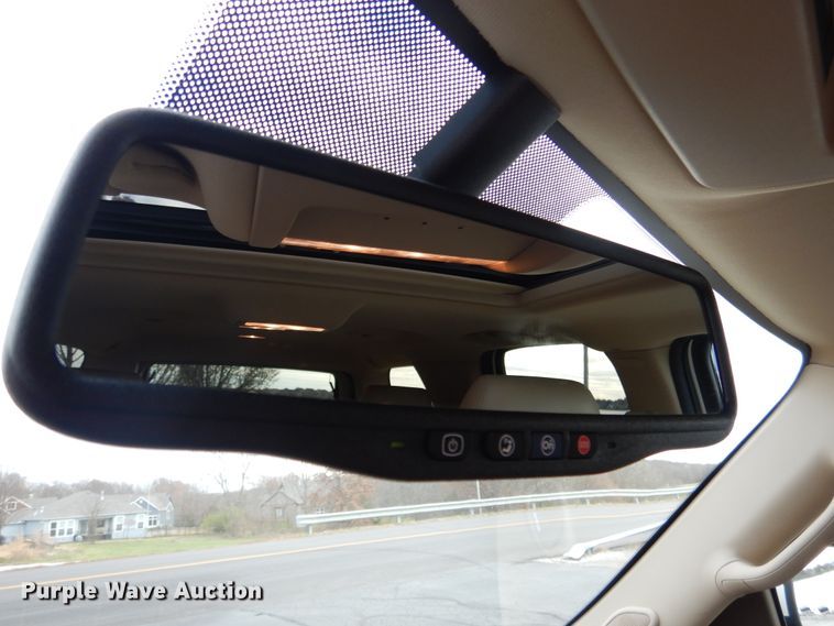 image for item DH7008 2013 GMC Yukon XL SLT  SUV