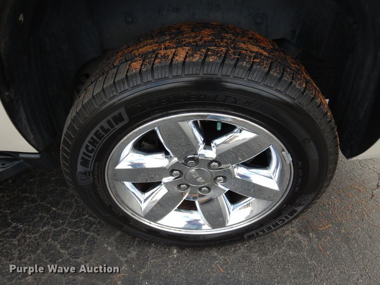 image for item DH7008 2013 GMC Yukon XL SLT  SUV