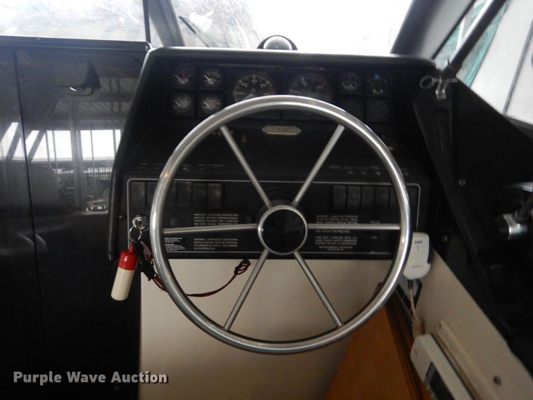 image for item DI0496 1993 Bayliner 3055 Cierra Sunbridge  boat