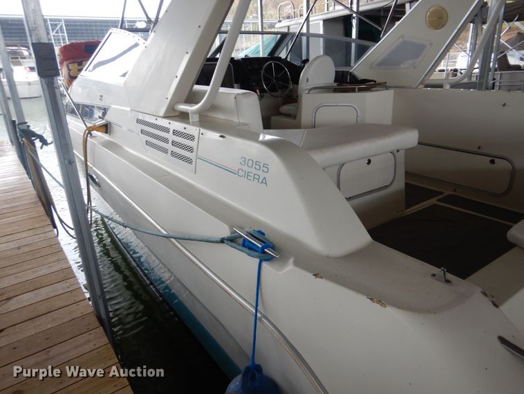 image for item DI0496 1993 Bayliner 3055 Cierra Sunbridge  boat