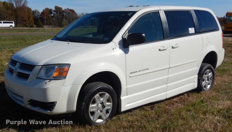 image for item DI0999 2009 Dodge Grand Caravan  Braun Entervan handicap accessible van