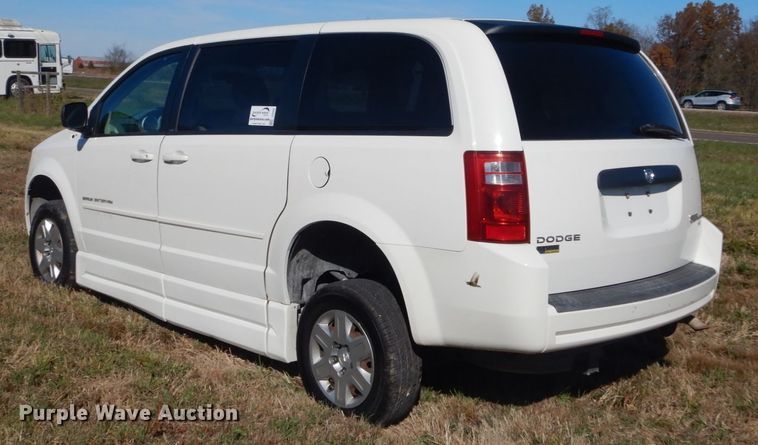 image for item DI0999 2009 Dodge Grand Caravan  Braun Entervan handicap accessible van