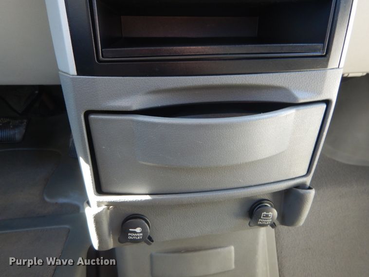 image for item DI0999 2009 Dodge Grand Caravan  Braun Entervan handicap accessible van