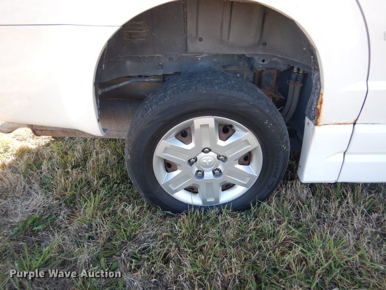 image for item DI0999 2009 Dodge Grand Caravan  Braun Entervan handicap accessible van