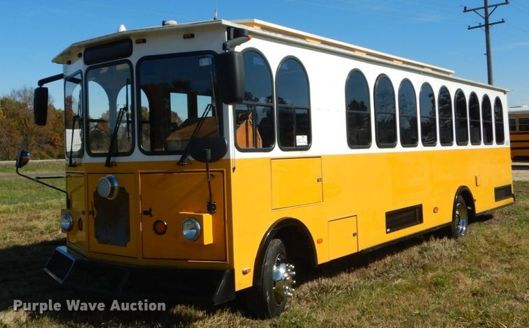 image for item DI1001 2010 Freightliner Villager 208  trolley