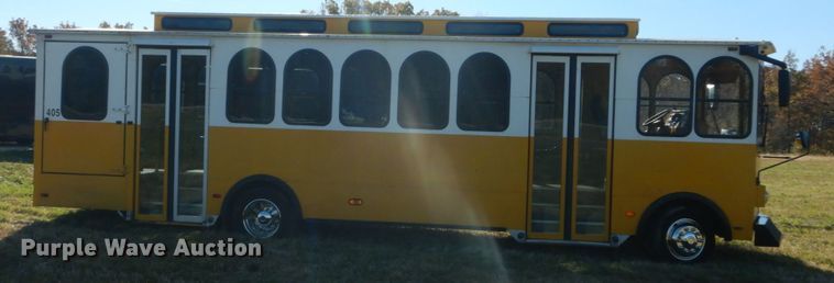 image for item DI1001 2010 Freightliner Villager 208  trolley