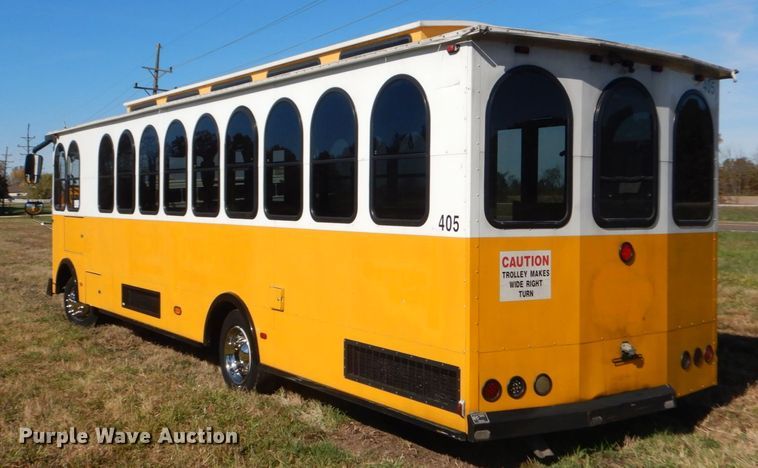 image for item DI1001 2010 Freightliner Villager 208  trolley