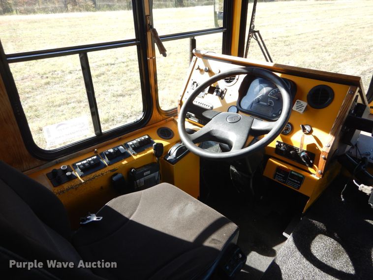 image for item DI1001 2010 Freightliner Villager 208  trolley