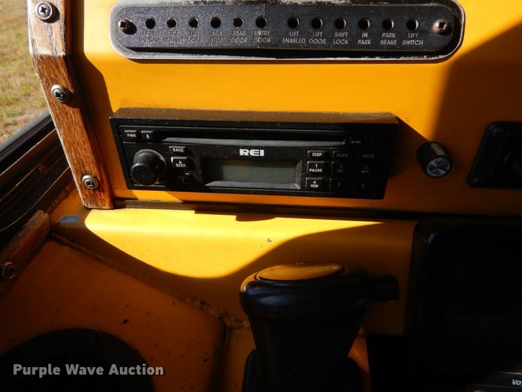 image for item DI1001 2010 Freightliner Villager 208  trolley