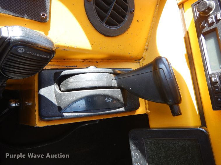 image for item DI1001 2010 Freightliner Villager 208  trolley