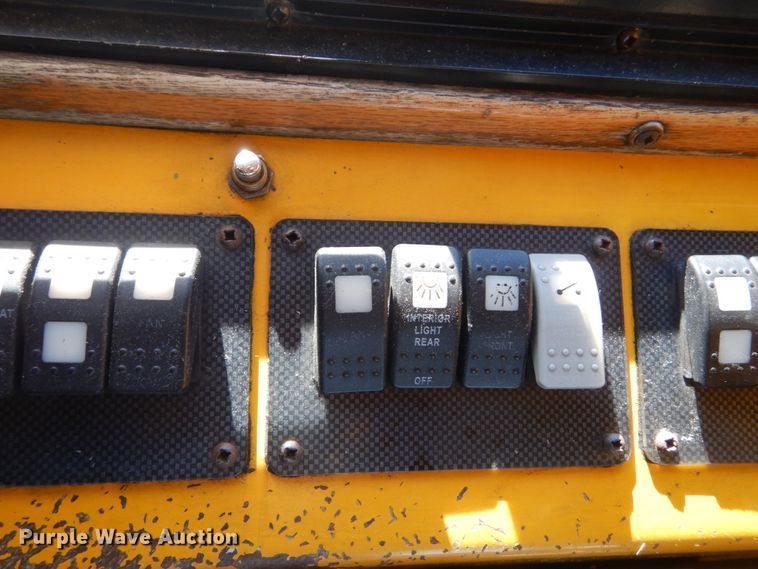 image for item DI1001 2010 Freightliner Villager 208  trolley