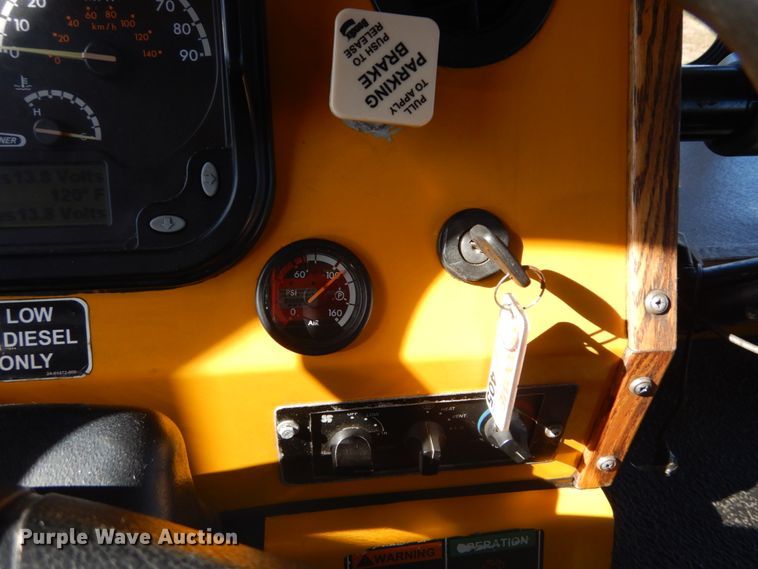 image for item DI1001 2010 Freightliner Villager 208  trolley